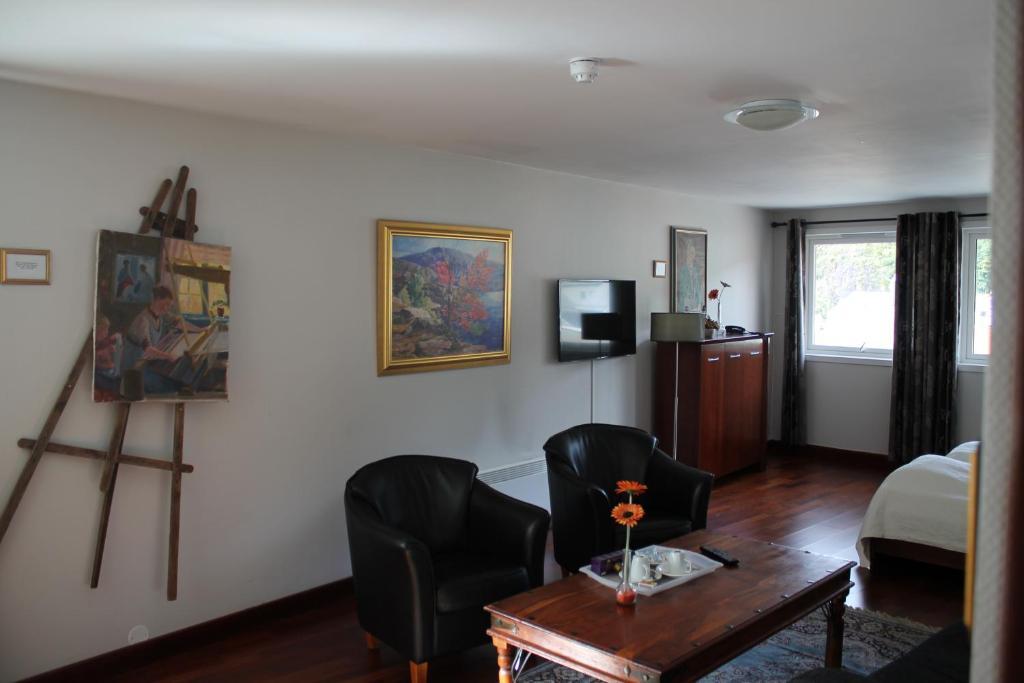 Klover Hotel Sauda Εξωτερικό φωτογραφία